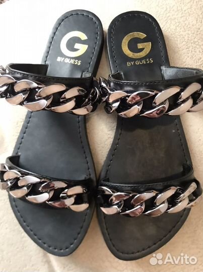 Шлепанцы guess