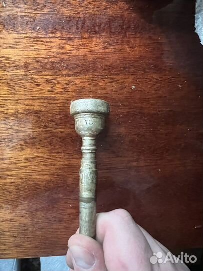 Сурдина для трубы, мундштук