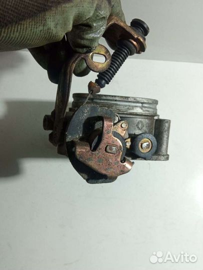 Дроссельная заслонка Renault Laguna 1 7700872146