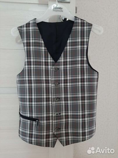 Жилетка для мальчика школьная 134