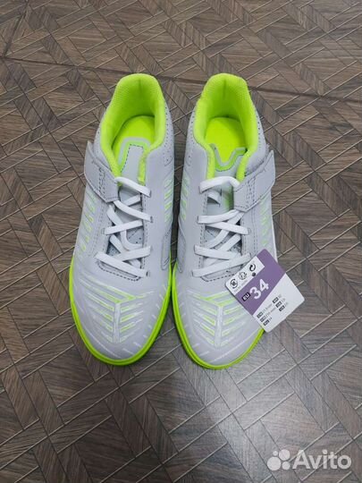 Детские кроссовки (футзалки) новые