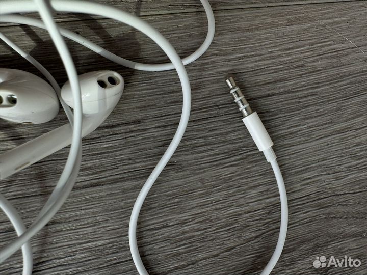 Наушники earpods