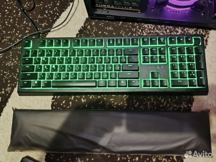 Игровая клавиатура Razer Ornata V2