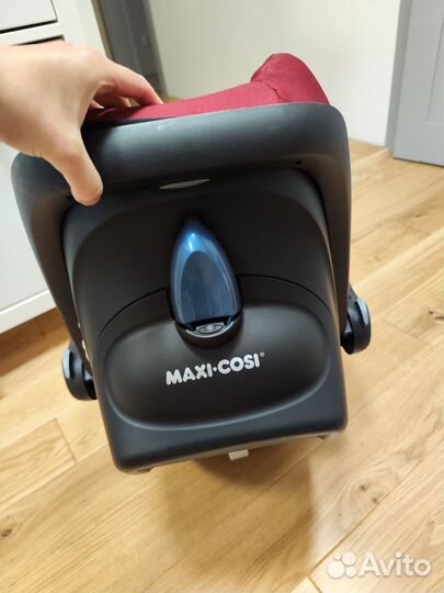 Автокресло Maxi Cosi Cabriofix + база