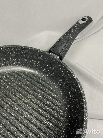 Сковорода гриль Горница 28см со съемной ручкой