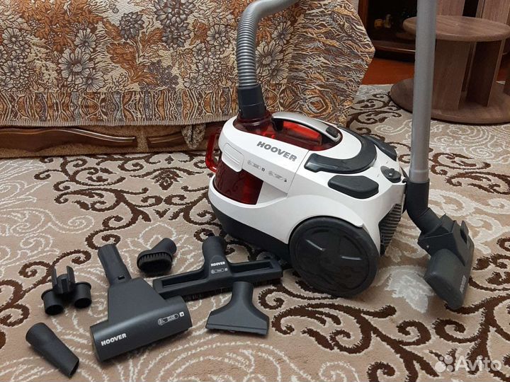 Продаётся пылесос hoover аква