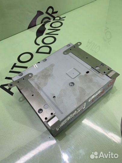 Блок управления магнитолой Audi Q7 4L 3.0D casa