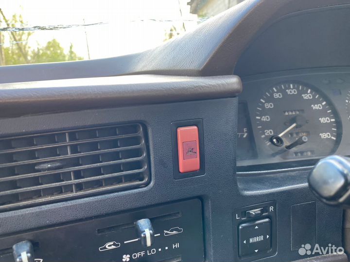 Кнопка аварийки Toyota Carina 170