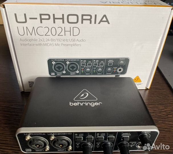 Внешняя звуковая карта behringer U-phoria UMC202HD