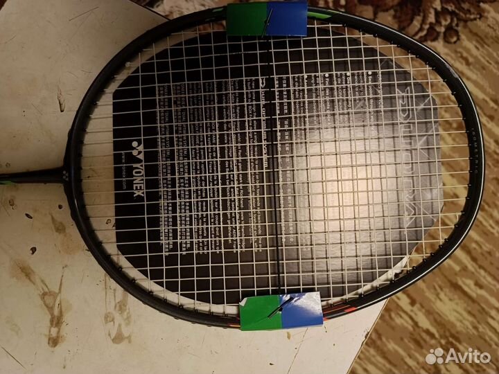 Ракетка для бадминтона yonex