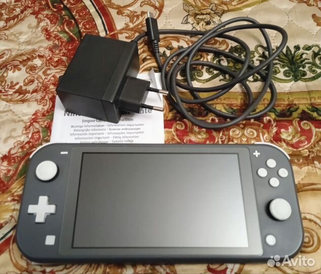 Игровая приставка nintendo switch lite
