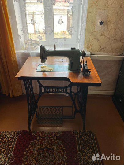Швейная машина Singer