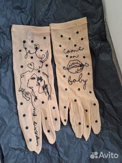 Женские перчатки