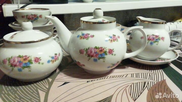 Чайный фарфоровый сервиз