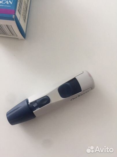 Устройство для прокалывания пальца плюс 20 иголок