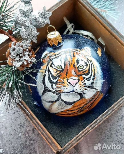 Шар новогодний с росписью