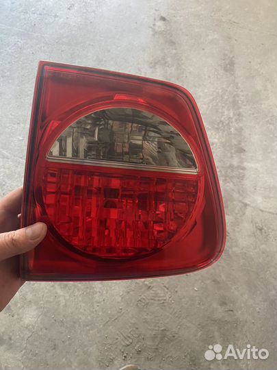 Фары на Toyota Sequoia Тойота Секвойя задние