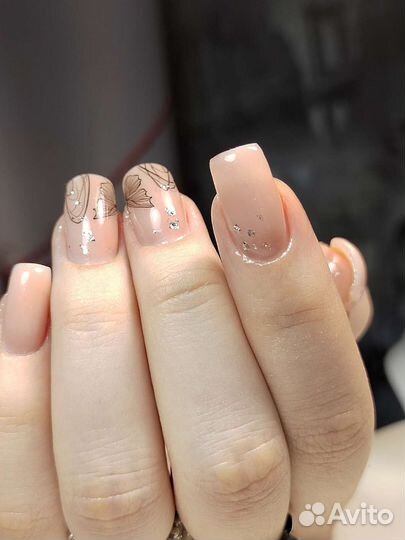 Наращивание ногтей