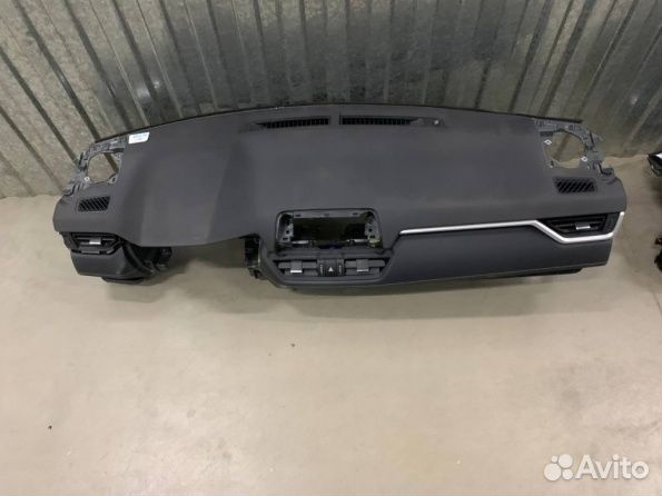 Передняя панель торпедо Тойота рав4 50 (2018-2024)