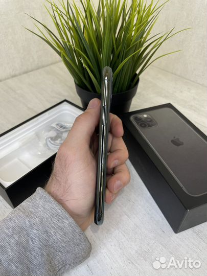 iPhone 11 Pro, 64 ГБ