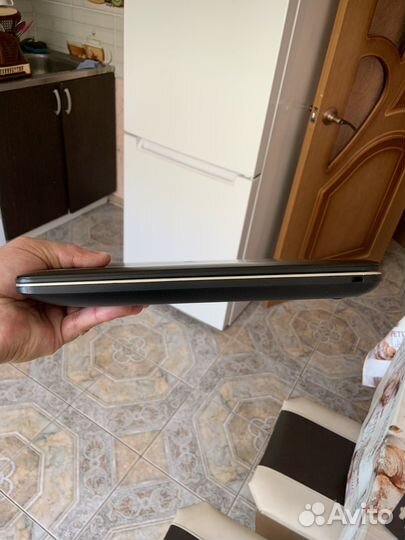 Ноутбук asus