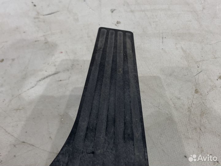 Педаль газа BMW X6 F16