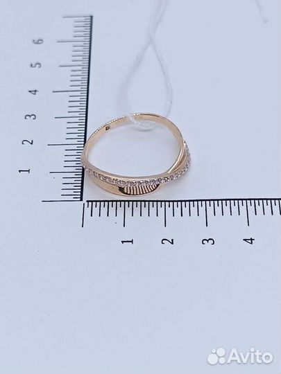 Золотое кольцо с камнем 16р