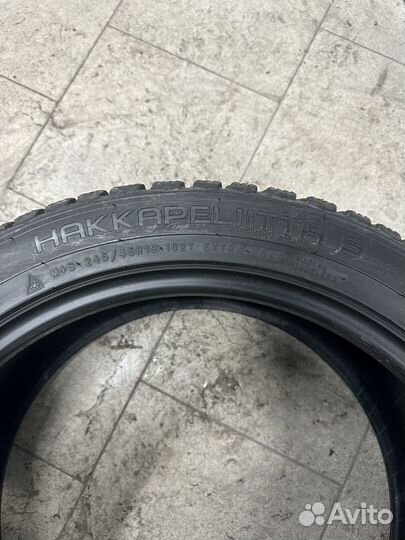 Nokian Tyres Hakkapeliitta 9 245/45 R19 102T