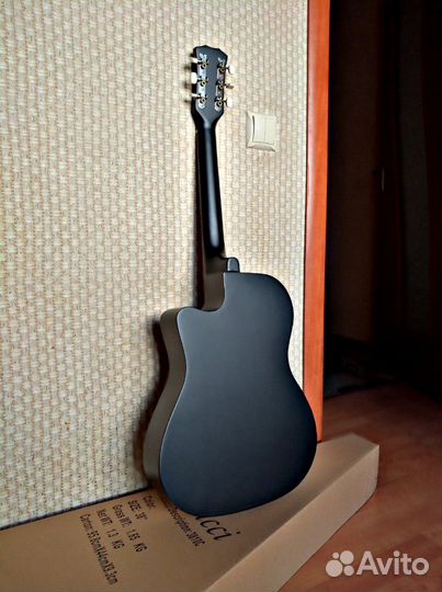 Гитара новая