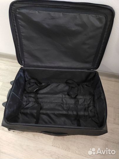 Чемодан на колесах бу размер м