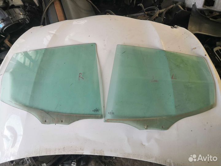 Стекло двери задней мерседес W168