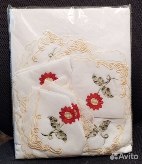 Комплект столовый: скатерть и 12 салфеток