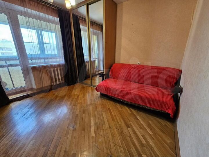 2-к. квартира, 52 м², 10/10 эт.