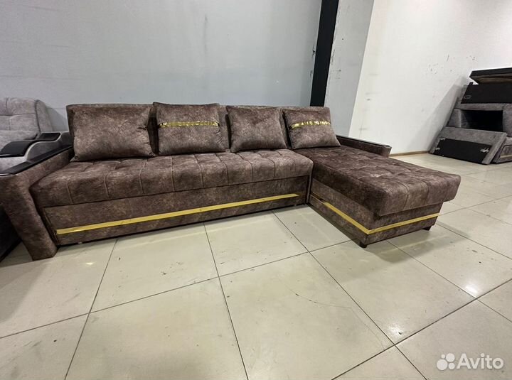 Угловой диван раскладной в наличии не б/у