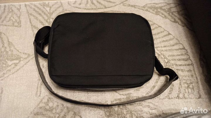 Сумка для ноутбука 17.3 Belkin