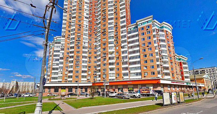 Помещение свободного назначения 372 м²