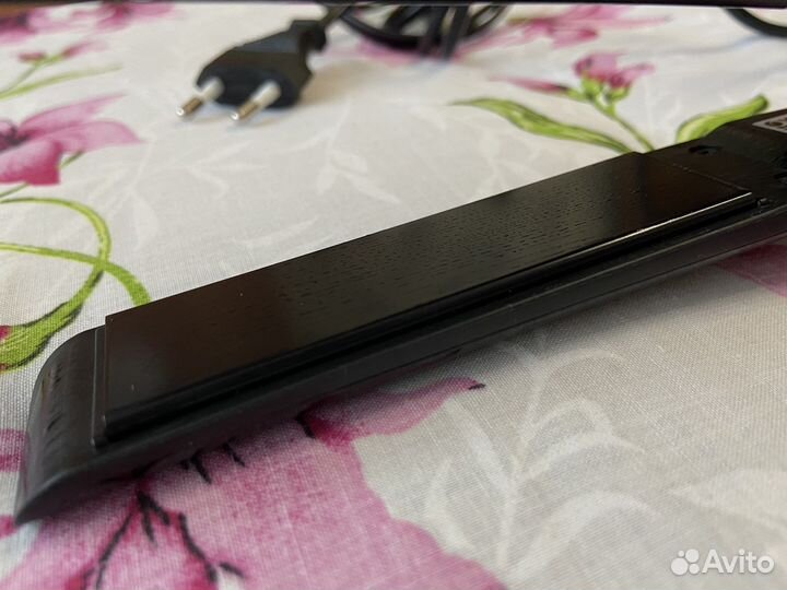 Выпрямитель для волос Vitek VT-8403