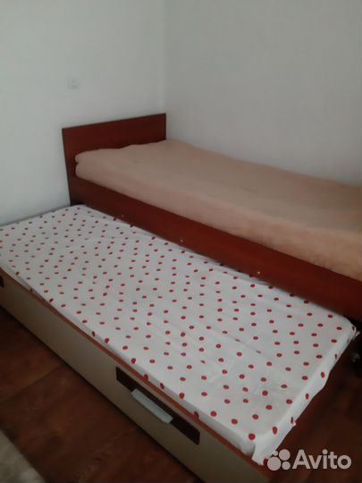 Кровать