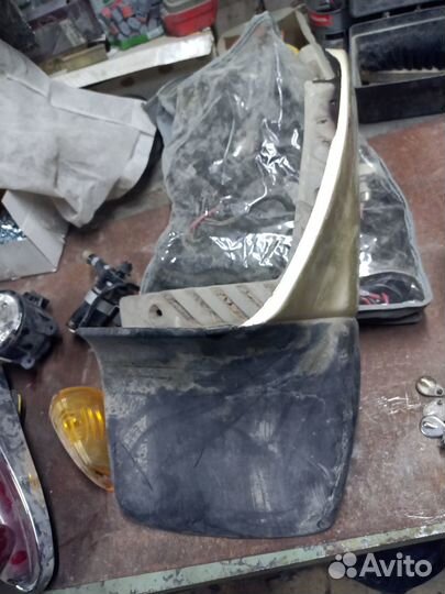 Брызговик задний правый nissan pathfinder R50