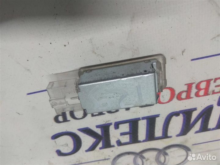 Плафон салонный VW Golf VI 2009-2012