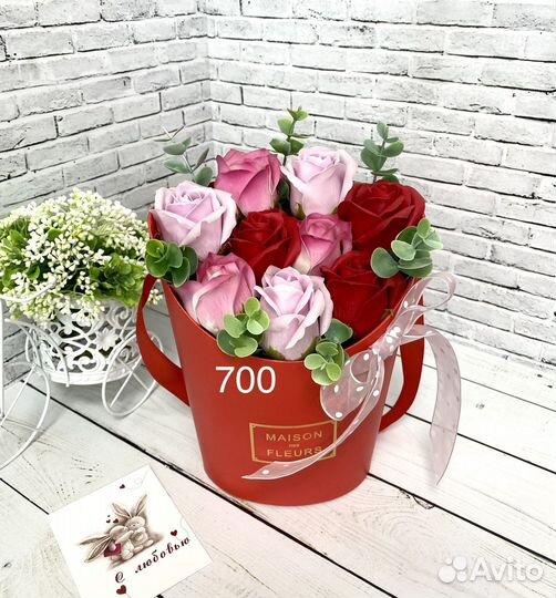 Букет из мыльных роз в овальной коробке