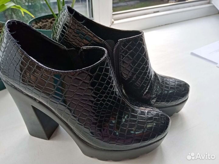 Туфли женские