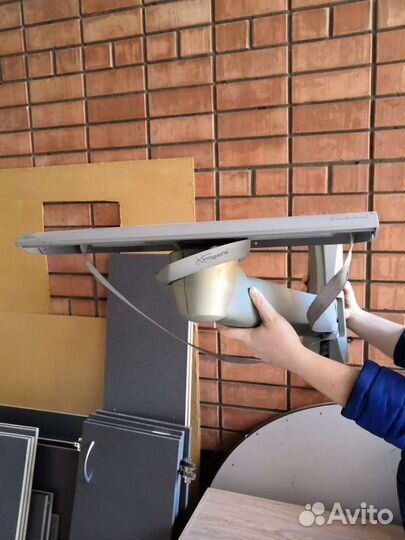 Кронштейн настенный для техники б/у