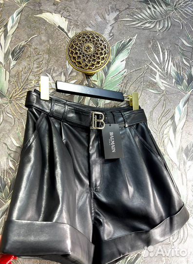 Шорты из эко кожи