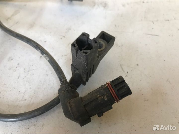 Датчик износа тормозных колодок Mercedes-Benz