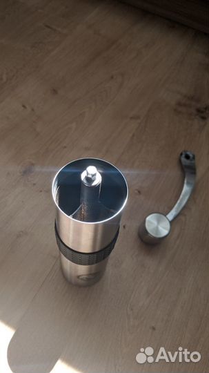 Кофемолка ручная жерновая Rhinowares