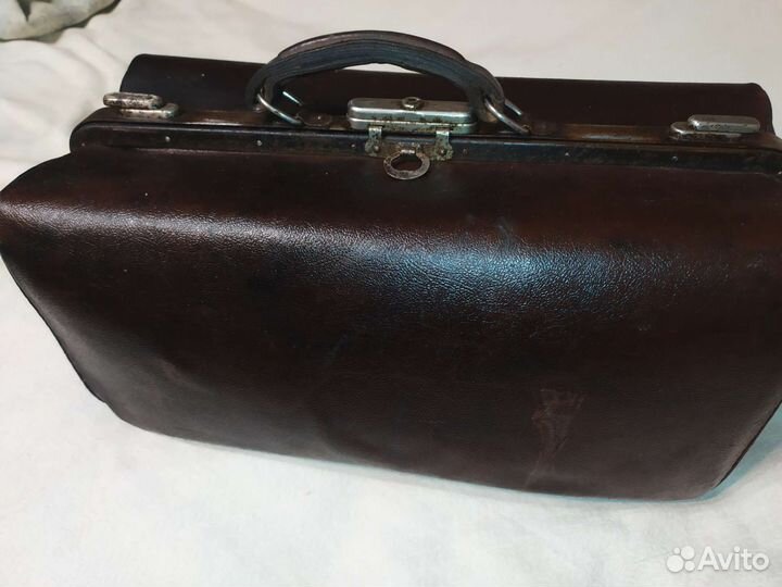 Винтажный саквояж