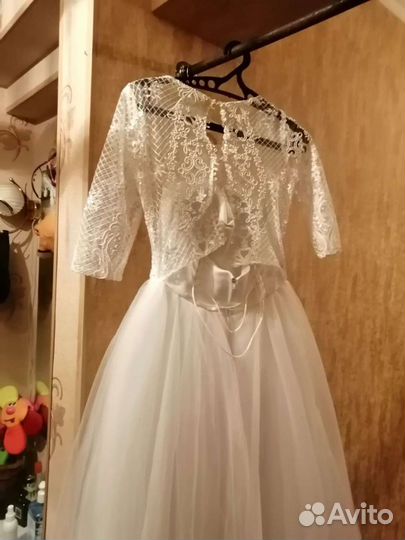 Свадебное платье