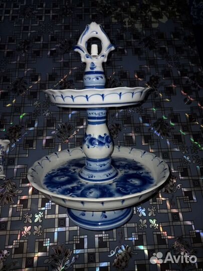 Ваза для фруктов на ножке фарфор.Гжель