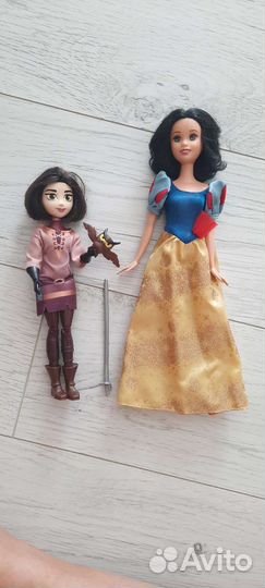 Куклы Дисней. Белоснежка и Кассандра